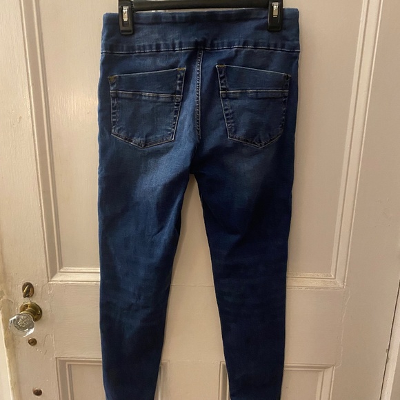 Rock & Republic Denim Legging Slimming Fever PullOn Size 8 Skinny Stretchy - Picture 2 of 6